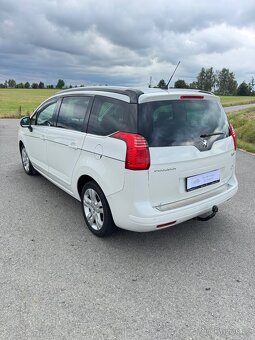 Peugeot 5008 – 7 míst k sezení – 2.0 HDi 110 kW - 6
