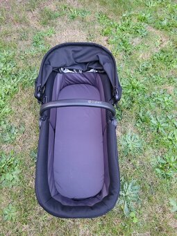 Úžasná černá korba na Cybex priam TOP - 6