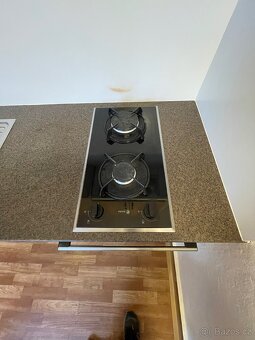 Kuchyňská linka se spotrebici - 6