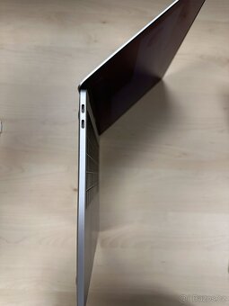 MacBook Pro 13" /8GB/ Intel I5/ 2016 - 6