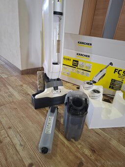 Karcher podlahová myčka FC5 - 6