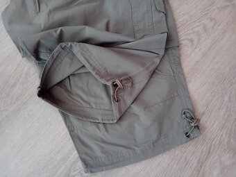 LETNÍ PÁNSKÉ KAPSÁČOVÉ KRAŤASY - vel.XL / zn.Baty - 6