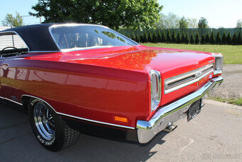 1969 Plymouth GTX 440 - muscle car po kompletní renovaci - 6