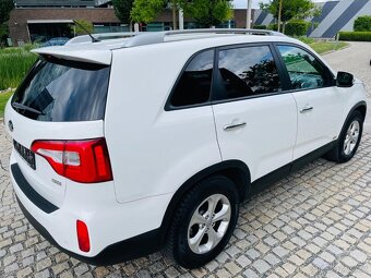 Kia Sorento 2.2CRDi 4x4 MANUÁL LED VÝHŘEV KAMERA SENZORY - 6