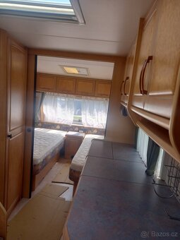 Prodám karavan hobby 495 UL . EL POJEZD, ODDĚLENÉ POSTELE - 6