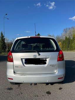 Toyota Corolla Verso - 6
