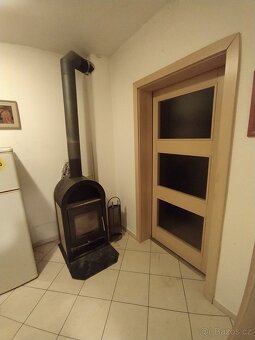 PRONÁJEM BYTU V RODINNÉM DOMĚ V KNĚŽPOLI (UH) - 6