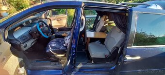 Prodám Peugeot 807 2,2hdi r.2006 - 6