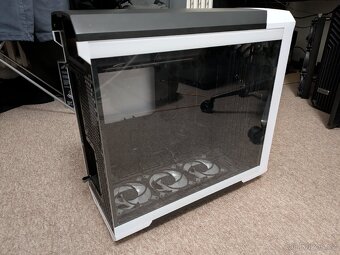 Fractal design torrent PC skříň - 6