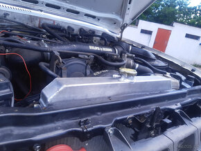 Hilux 4x4 obytný 3 místný rv1982 - 6