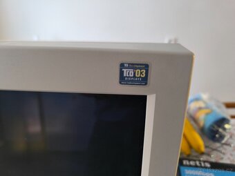 Samsung monitor SyncMaster 753 DFX - 6