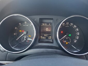 Škoda Yeti 1,2 TSI automat - 6