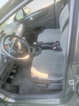 Citroën C4 1.4i 16v - 6