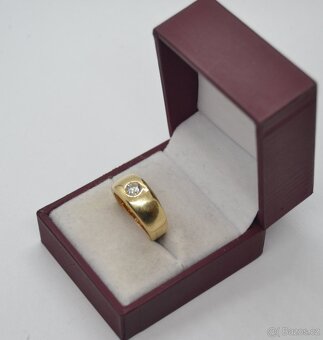 Zlatý prsten  s briliantem 0.50 CT - 6