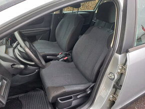 Citroën C4 1.4i 16V - 6