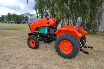Traktor HT354 - 6