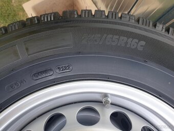 VW 5x120 235/65/16c zimní NOVÉ - 6