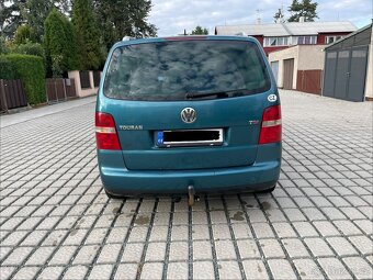 VW Touran 2.0 TDI - 6