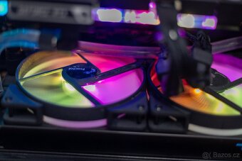 Prémiový herní PC s vodním chlazením - 6