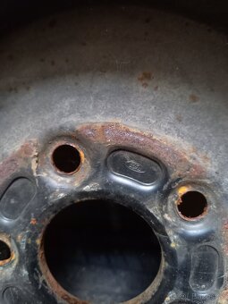 Sada kol na Ford Focus R16 - 6