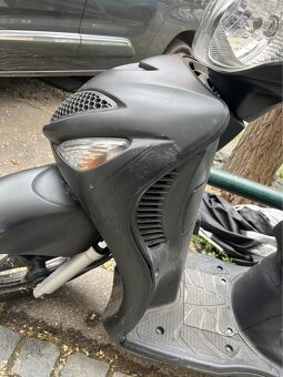 Suzuki Sixteen 125 – r.v. 2010 - 6