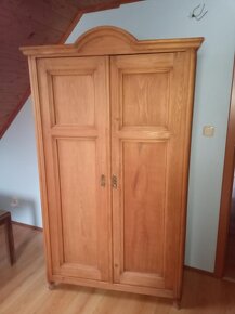 STAROŽITNÉ TRUHLY A SKŘÍNĚ - 6