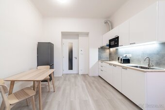 Útulný byt 1kk v centru Prahy 3 — s flexibilními podmínkami - 6