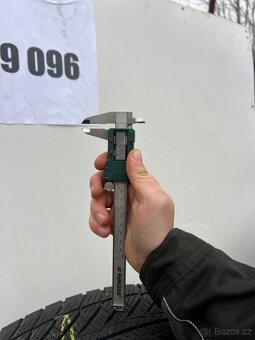 Sada zimních ALU kol BMW Styling 620 |5x112; 245/45/19| - 6