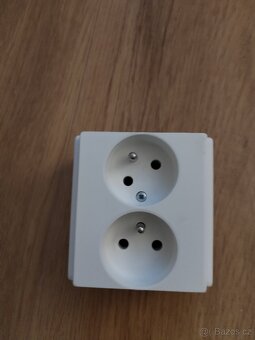 Vypínače, zásuvky, kryty vypinace - 6