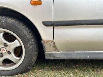 MITSUBISHI CARISMA - 6