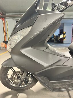 Honda PCX 125. 2015 - 6