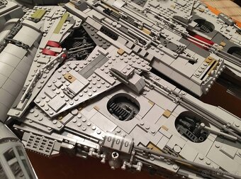Star Wars 75192 - Millennium Falcon - 6