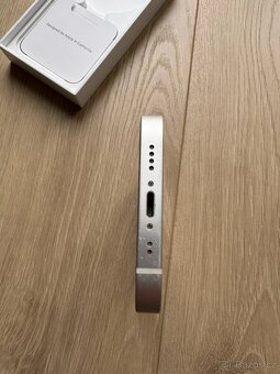 Prodám iPhone 13 mini 256GB bílá - 6