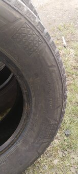 235/65/16 C celoroční - 6