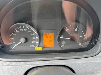 Mercedes Benz Viano 2.2 cdi - jeden majitel - nova STK - SPZ - 6
