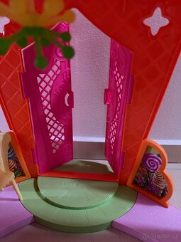 Zámek domeček Barbie - 6