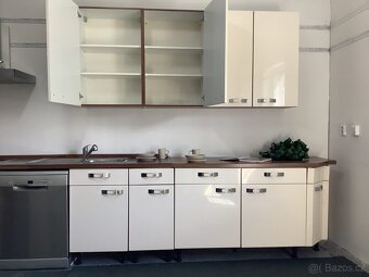 Moderní krémová lesklá kuchyně GRÉTA - 6