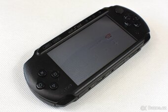 Sony Playstation Portable Street 1004 (Zánovní) Kompletní - 6