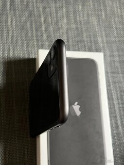 Apple iPhone 11 64GB Black - 6