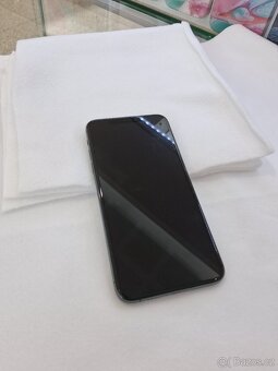 Apple iPhone 11 Pro Max 64 GB - 6