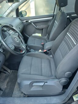 Volkswagen Touran CUP 2.0Tdi - 6