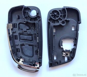 Klíč Citroen Peugeot 2 / 3 tlačítka.  Starší provedení s log - 6