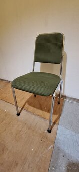 Jídelní stůl + 4 čalouněné židle - 6