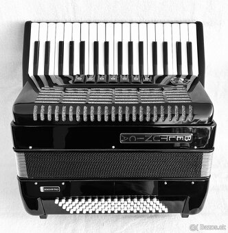 Nový akordeón BELTUNICA VIVALDI 80 basový- čiernej farby, kr - 6