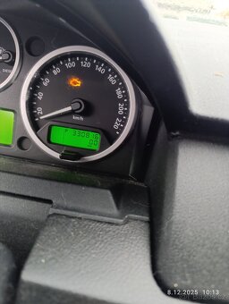 Land Rover Discovery 3 - 6