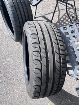 Prodám pneu 225/45 R18 - 6