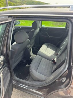 VW Passat 2,5 TDi, r.v. 2004 - 6