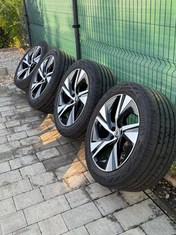 Volvo XC90 R20 275/45 - 6
