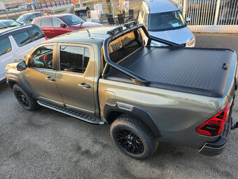 TOYOTA HILUX INVINCIBLE DOUBLE CAB, 2,8D - 4D 150 KW - 6