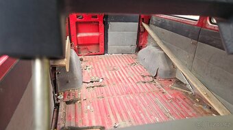 MERCEDES MB 100 2.4D - 6